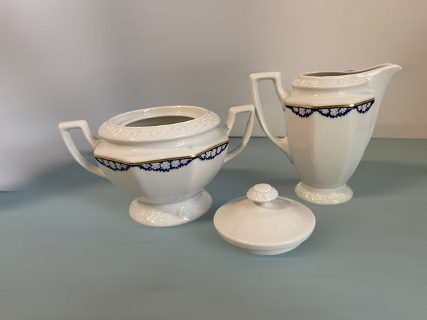 Rosenthal Group Germany Classic Rose Tea Pot w/Sugar Creamer 3pc Set Classic Rose