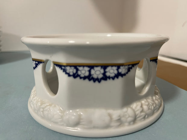 Rosenthal Group Coffee/Teapot Warmer  Classic Rose
