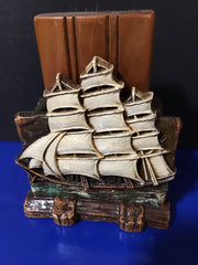 Vintage 1940s Syroco Sailing Ship Collectible Coat Boar Bristles  Brush and Holder Rare