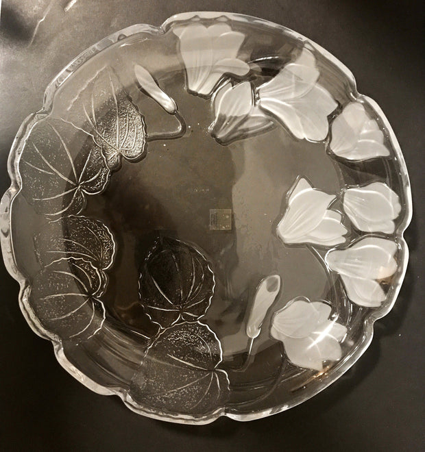 Fifth Avenue Crystal Japan Vintage Large Round Platter Leaf and Tulip Motif