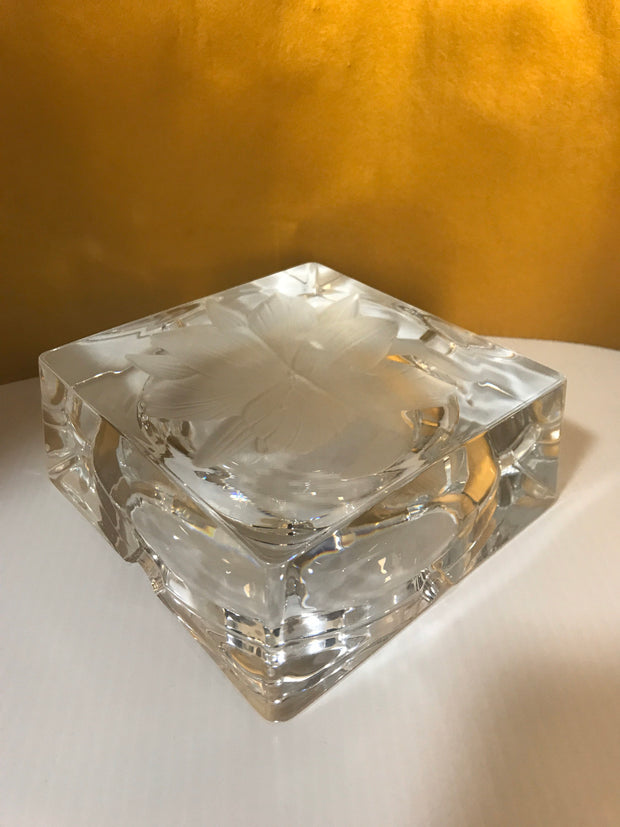 Thick Chunky Clear Glass Crystal Ashtray for Cigars /Cigarettes. Flower Embossed