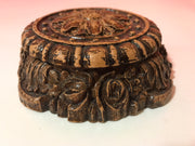 Syroco Wood Carved Flower 1940s Covered Round Box Trinket Living Room Den Shelf Home Decor Collectable
