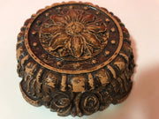 Syroco Wood Carved Flower 1940s Covered Round Box Trinket Living Room Den Shelf Home Decor Collectable