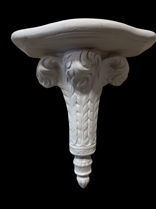 Elegant shabby chic wall scones/shelf in plaster vintage